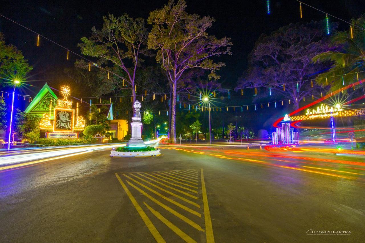 Ashia Hotel & Lounge Siem Reap Dış mekan fotoğraf
